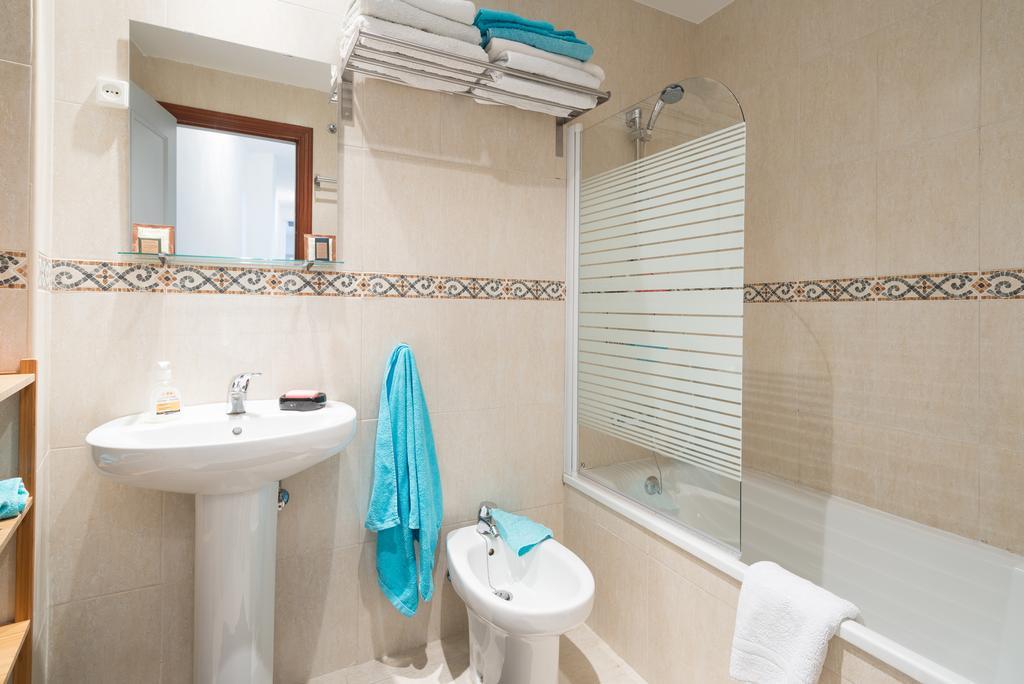 Malagasuite City Center Ollerias Ngoại thất bức ảnh